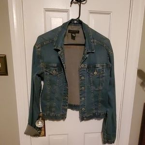 Lightweight denim jacket